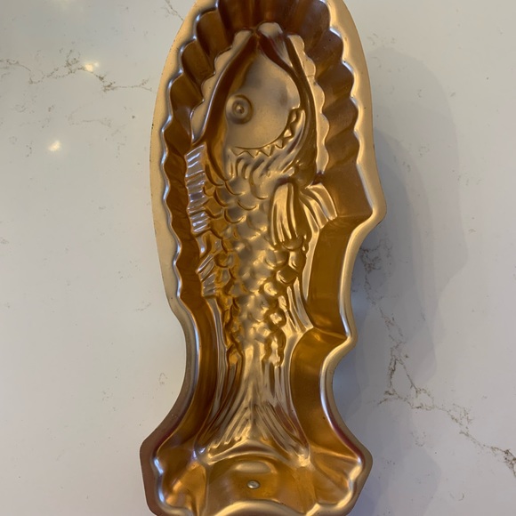 Vintage Copper Fish Mold - Picture 8 of 8